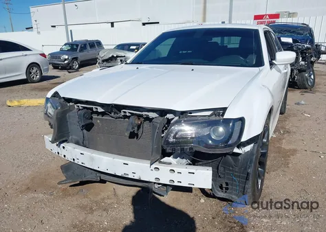 2020 Chrysler 300 300S z USA, uszkodzony, nr VIN 2C3CCABT6LH178453